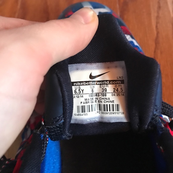 Kobe 9 Independence Day - Picture 3 of 5